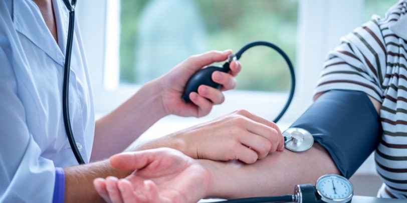 Ipertensione resistente: dapagliflozin riduce valori e rischio di ictus