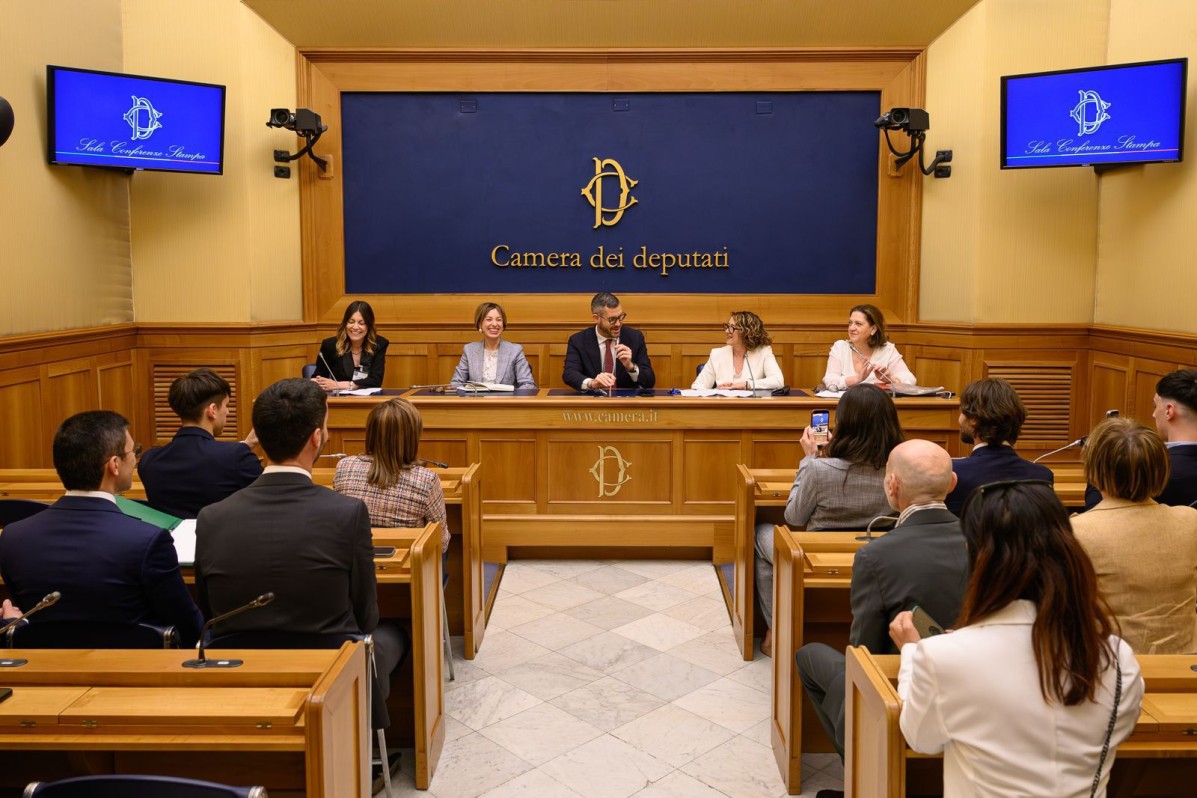 Tumore al seno, raccolta fondi di PInk Charity finanzia lo studio Active su prevenzione e qualità della vita 