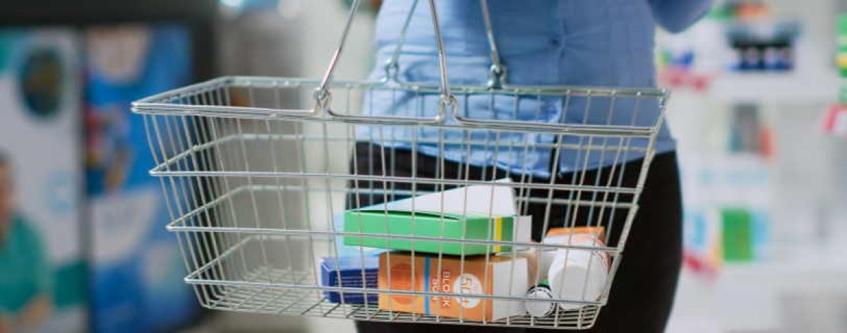 Kit salute estivo: acquisti prima della partenza. La farmacia resta il primo canale